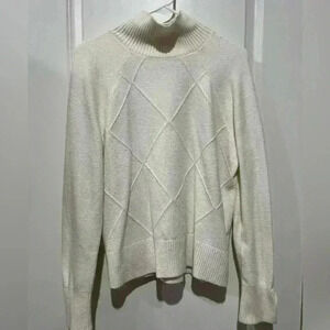 BANANA REPUBLIC WHITE ARGYLE SWEATER SIZE SMALL